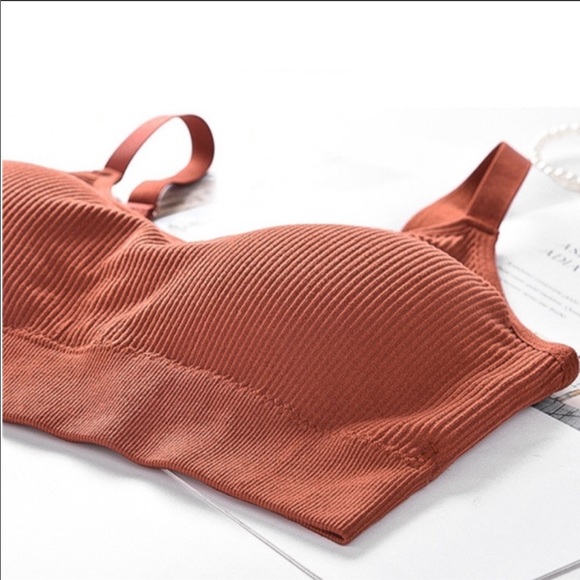 Padded Seamless Caramel Athletic Sports Bra Top - Picture 4 of 7